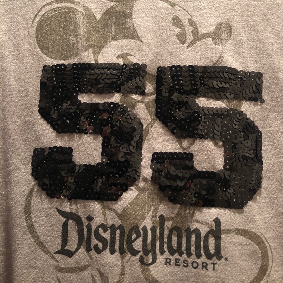 Women’s Disney resort sweater - Picture 3 of 5